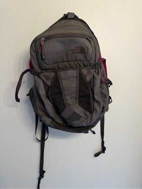 The North Face Women's Recon Backpack - Heather Gray